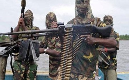 Boko Haram membunuh dan menculik kira-kira 100 orang di Kamerun